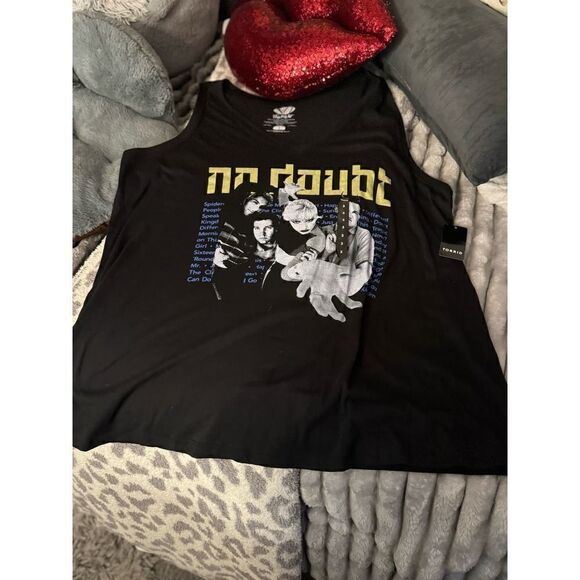 Torrid plus size 2/3 vegan cashmere sweater & no doubt rock band shirt - Picture 3 of 10